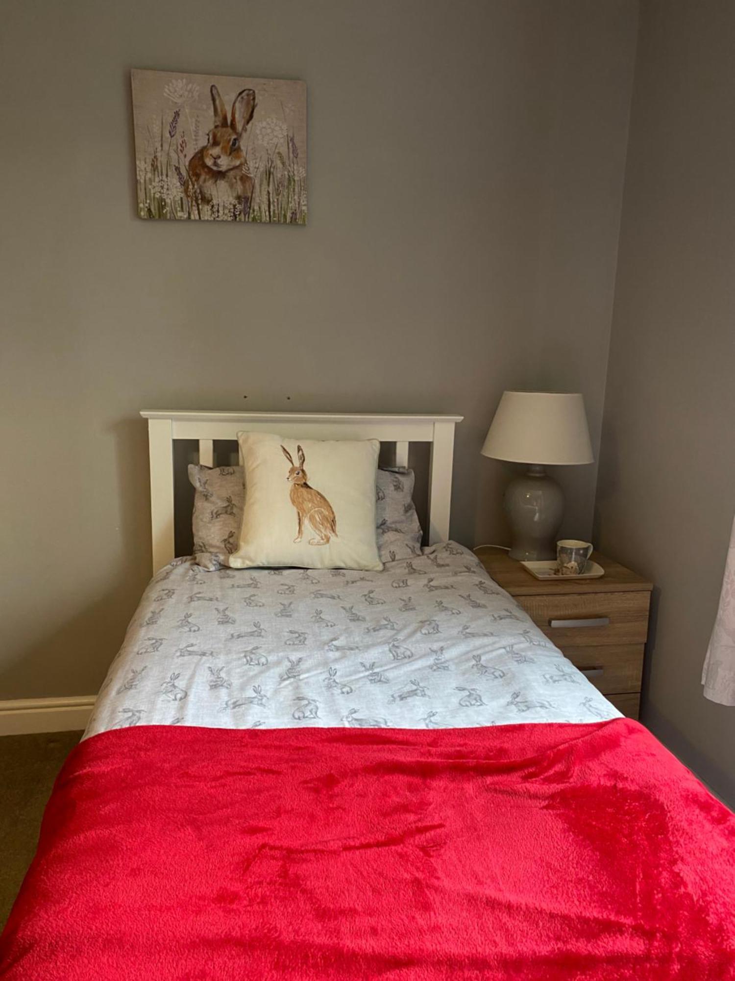 Little Hare Lodge - Spacious 2 Bedroom Attached Bungalow Woodhall Spa Exteriör bild